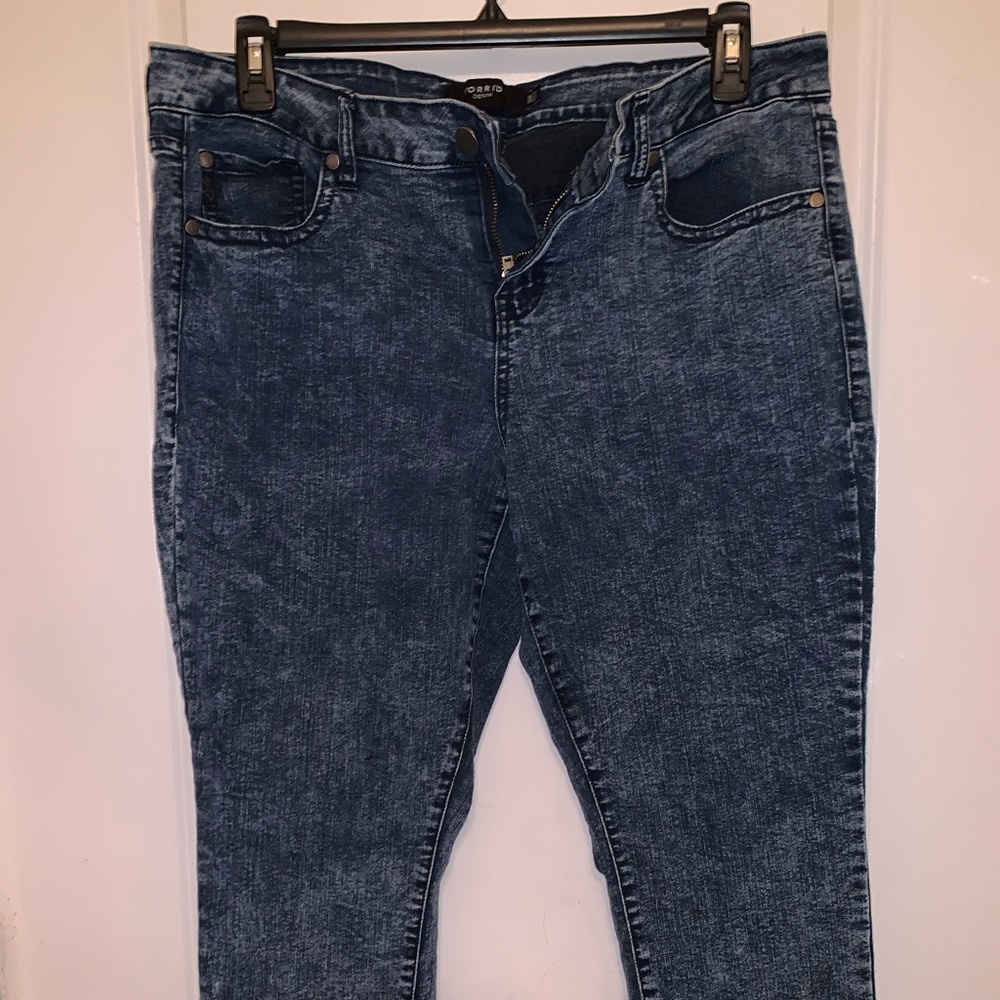 Torrid acid wash capris